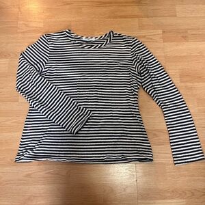 Perfectwhitetee striped long sleeve crewneck medium navy white coastal prep FLAW